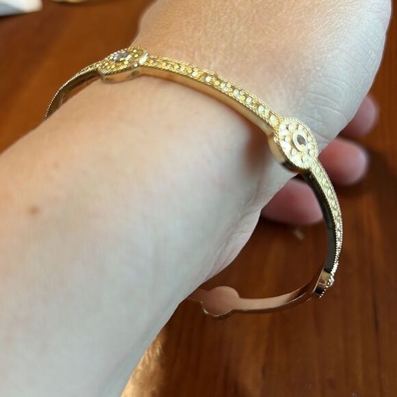 Gold Tone with Rhinestone Bangle Bracelet - Picture 5 of 9